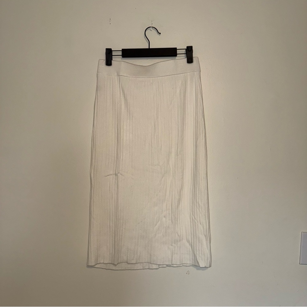 Marled | Classic Cream Pleated Sweater Material Pencil Skirt - Picture 6 of 6
